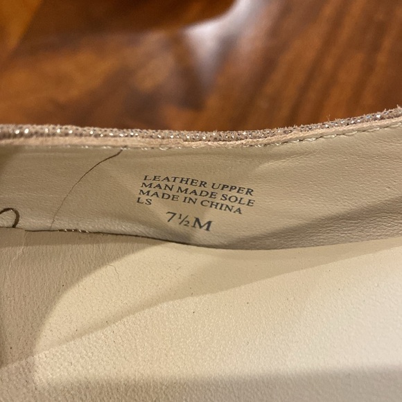 Bettye Muller Suede Block Heel Pump
In Beige Size 7.5 - Picture 6 of 7